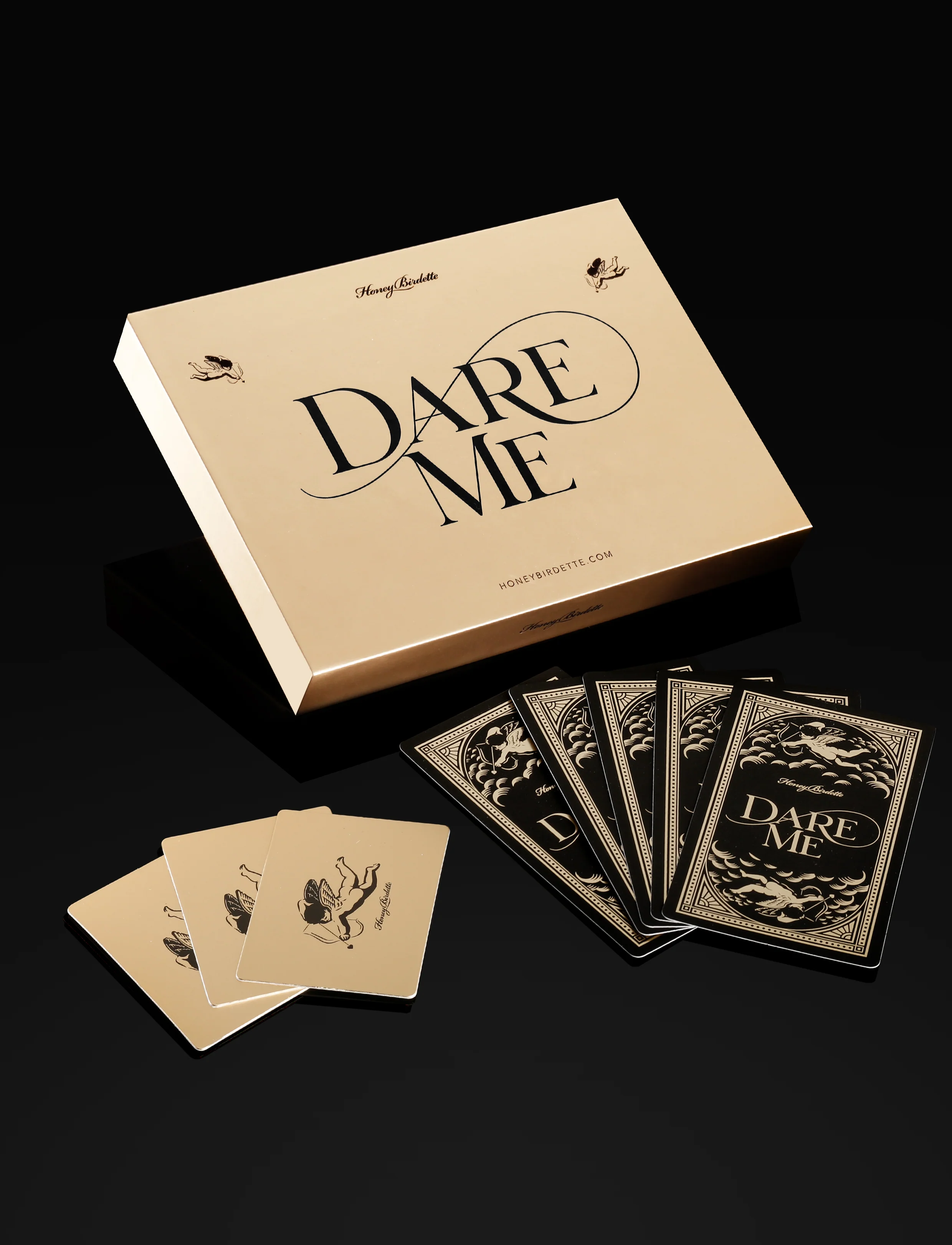 Dare Me 情侣卡牌游戏，含 Revenge 卡组